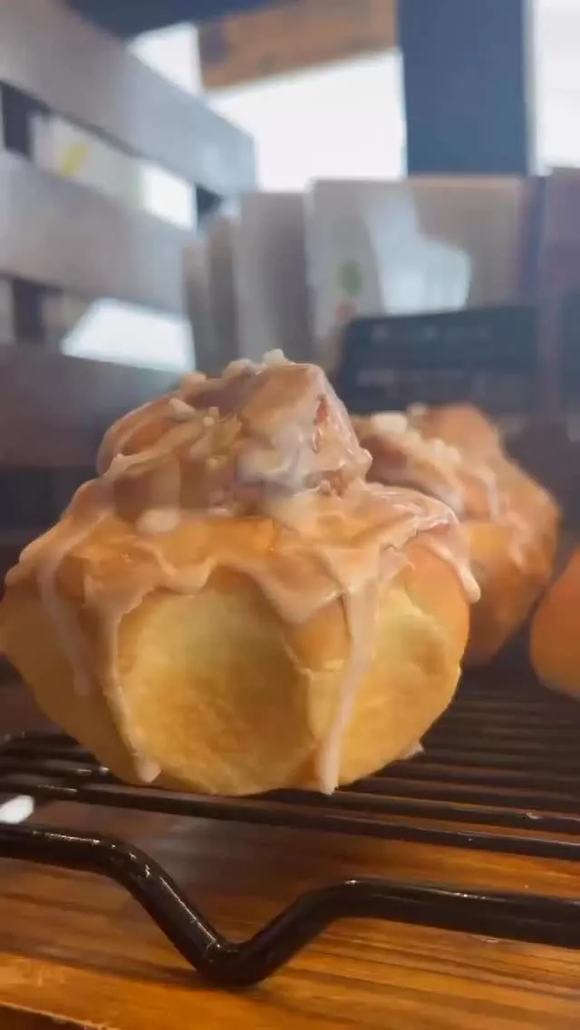 【 シナモンロール 】